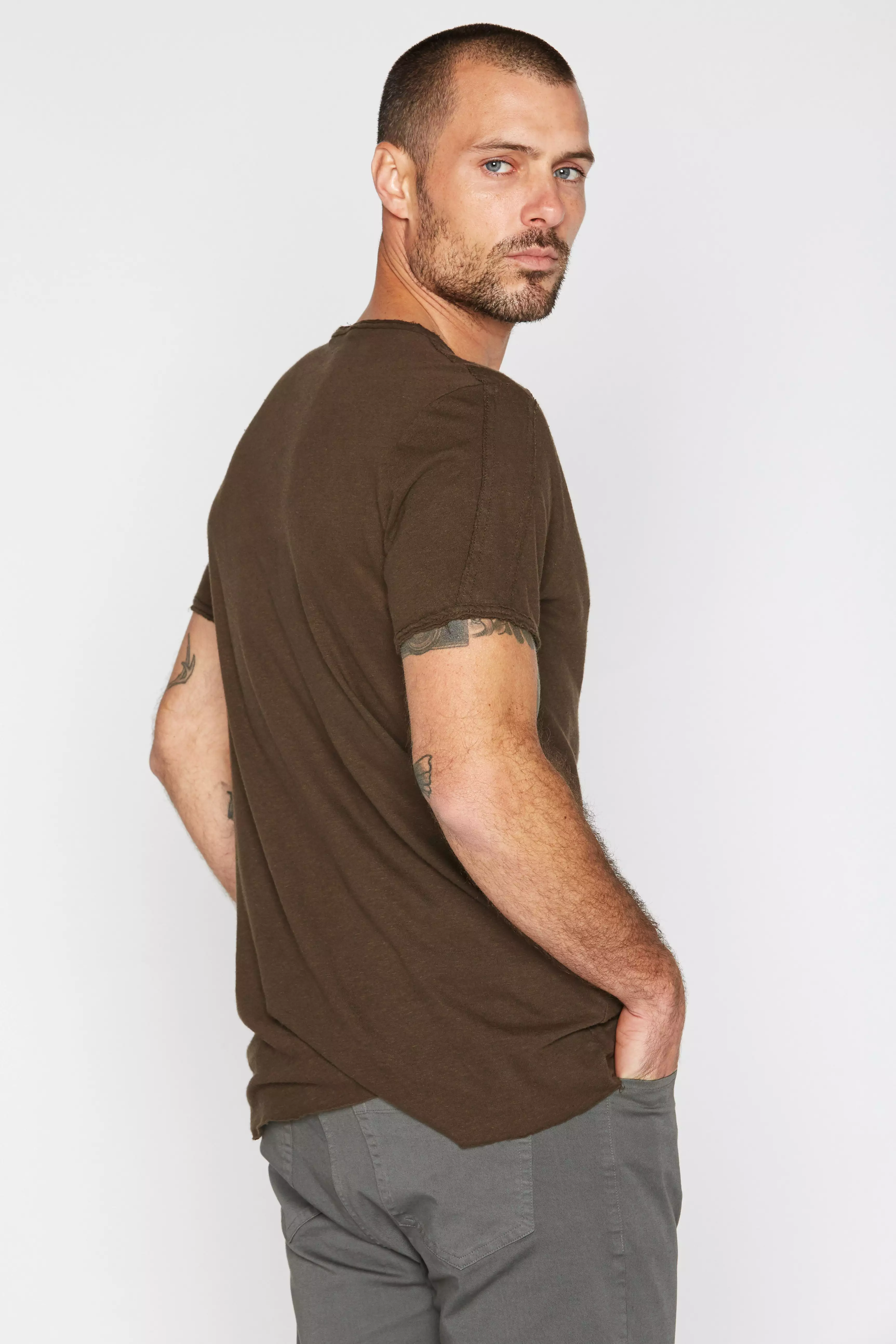 Men's Cotton Linen Patch Sleeve Tee