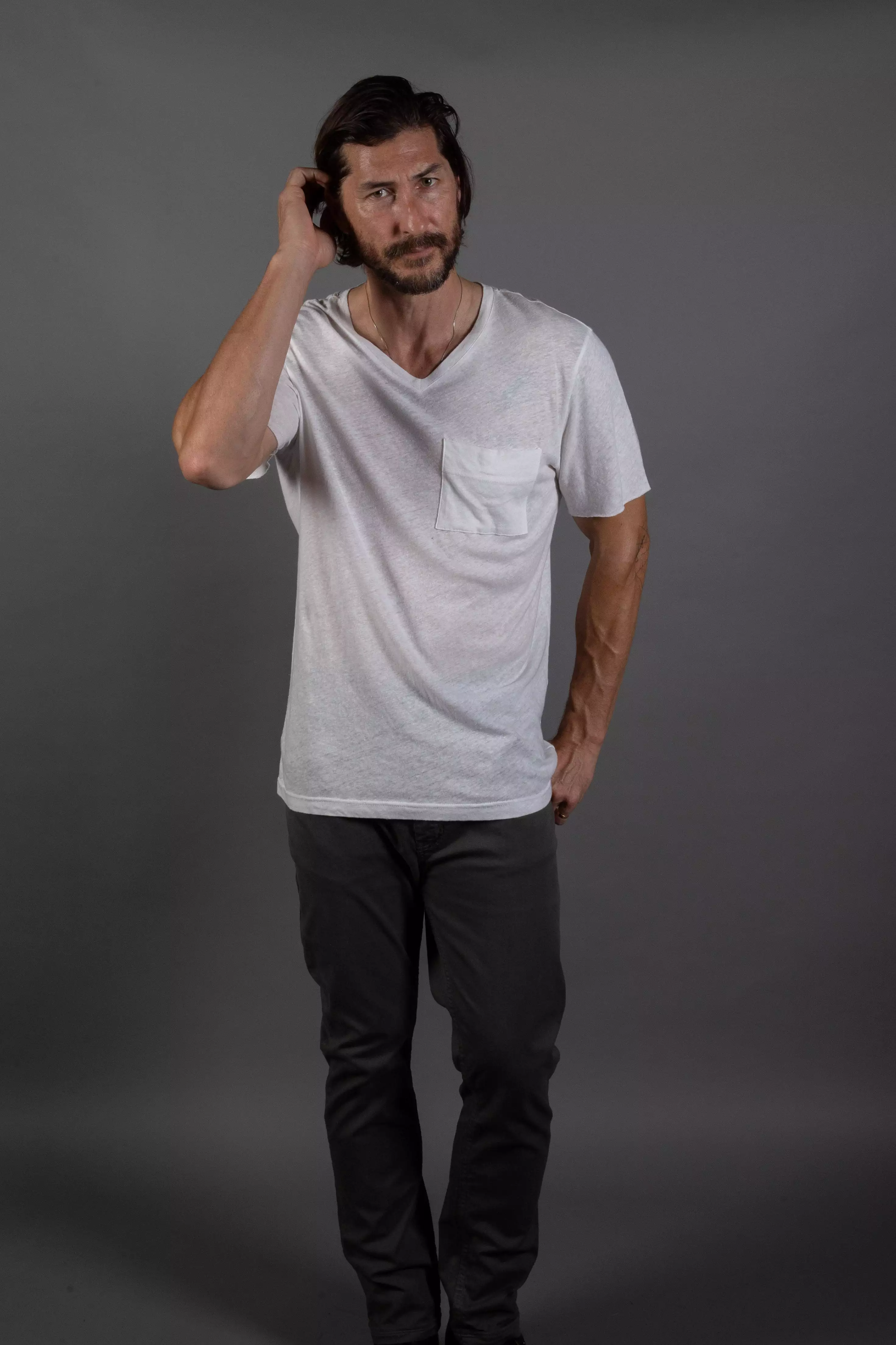 Men's Warren Wide Pocket Cotton Linen V-Neck Tee