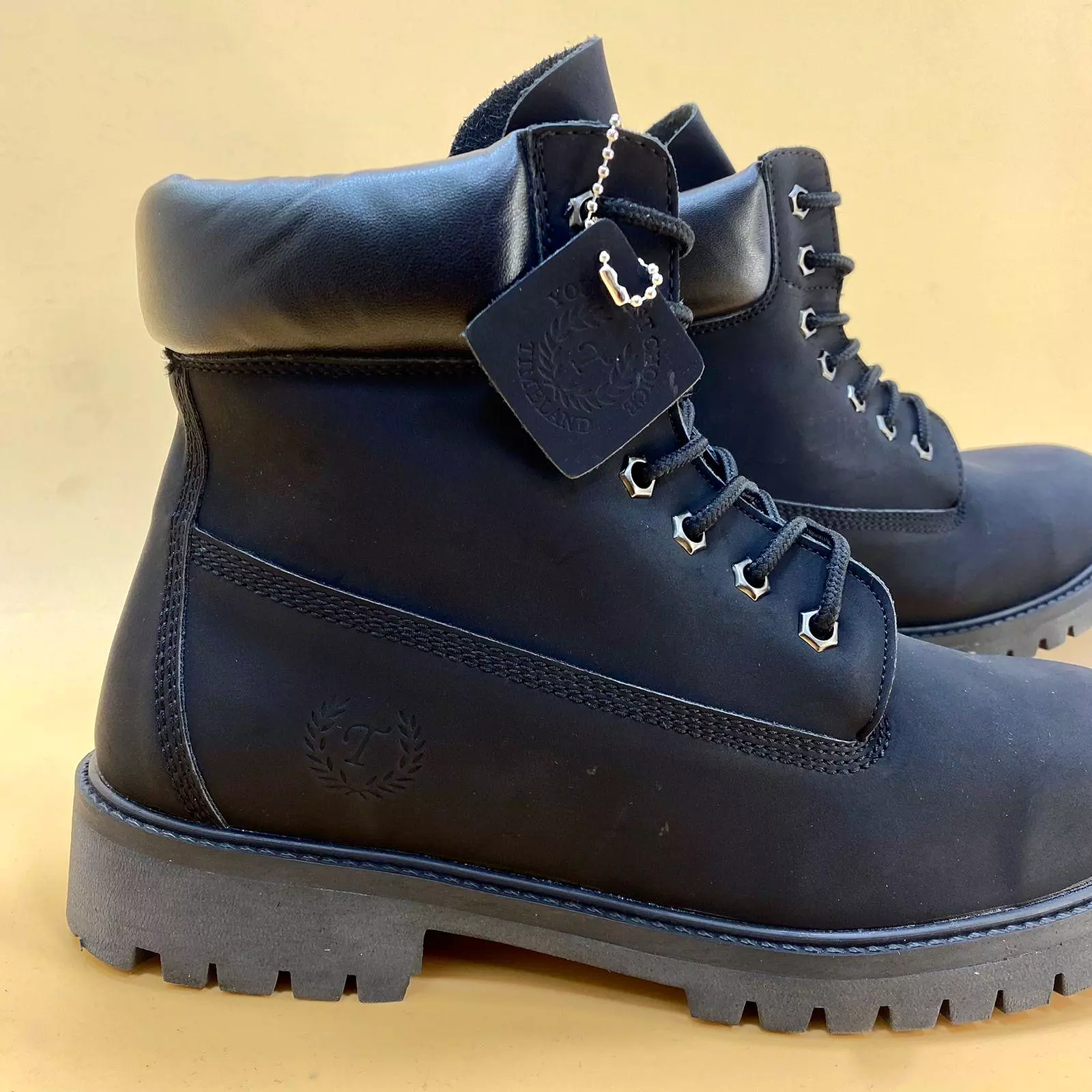 NEW ,  MEN BOOTS  M91 , MADE IN CHINA