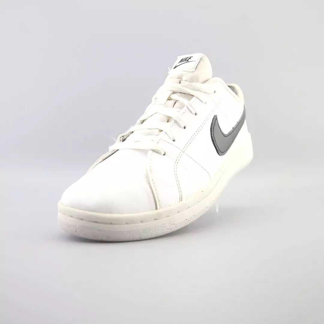 NIKE COURT ROYALE 2