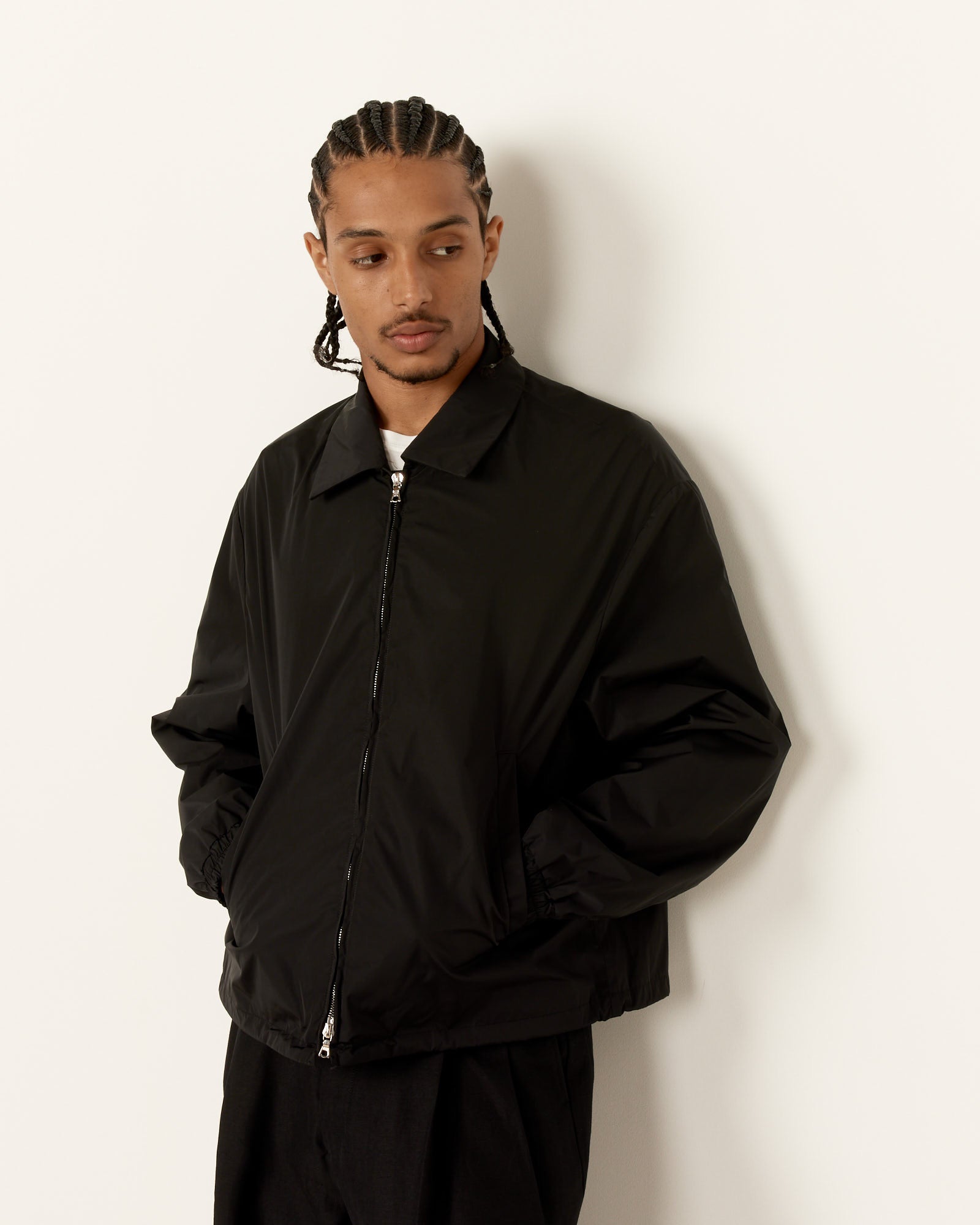 St. 818 Jacket in Black